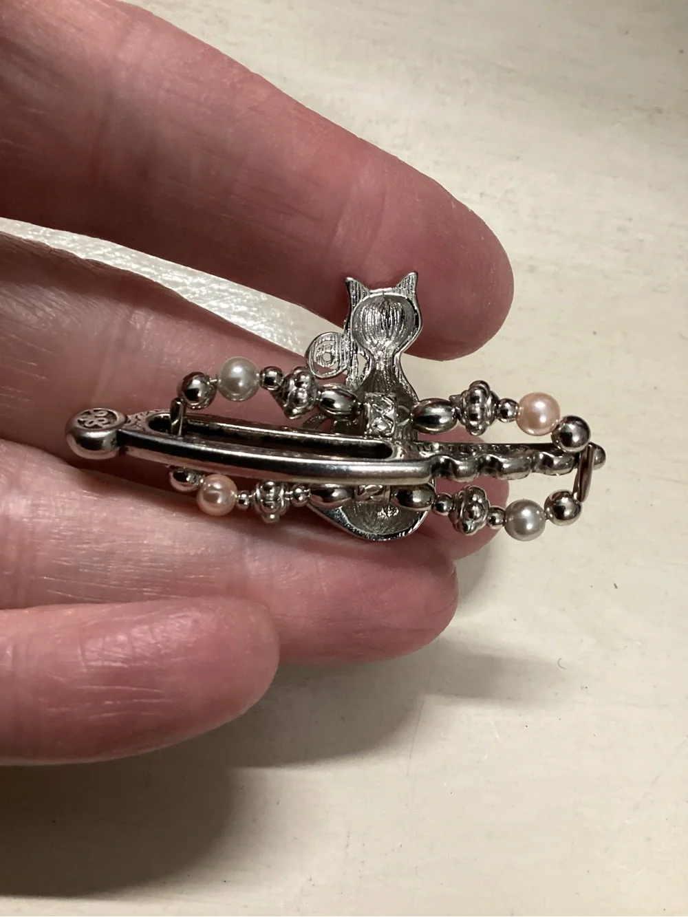 Lila Rose Silver Cat Barrette with Pink and Gray Pearl Accents